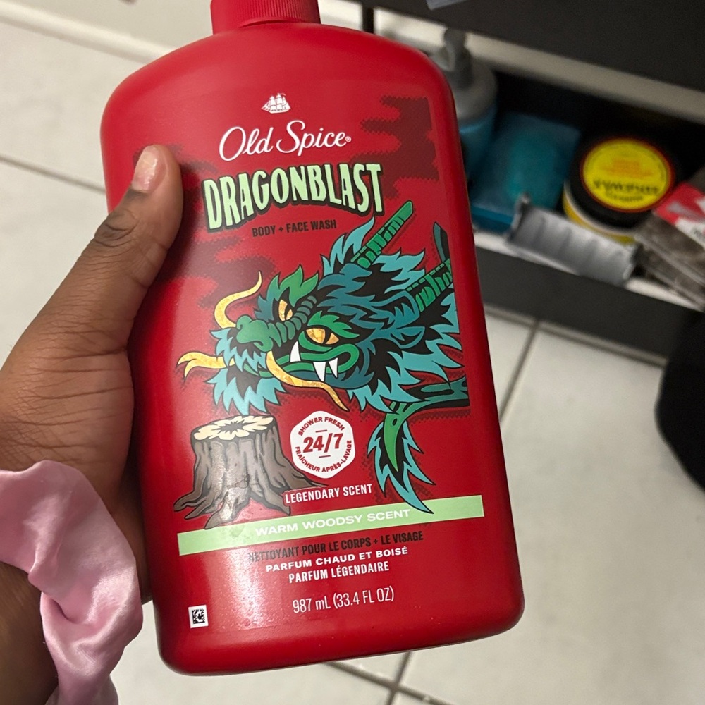 Old Spice Dragonblast Body and Face Wash - Red